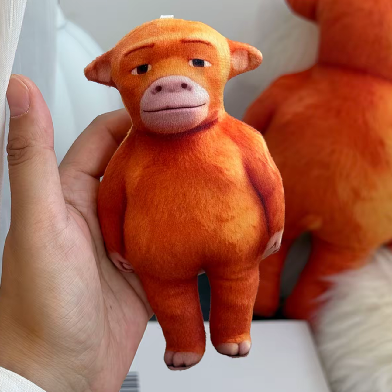 "Niu Lai" character plush toy (movie merchandise)—a creative, abstract,  humorous hanging accessory.