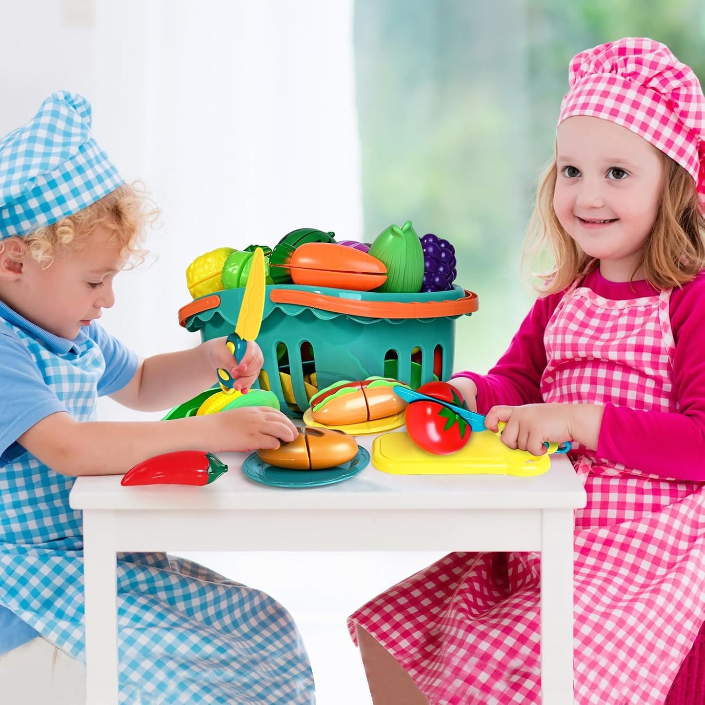 Kaiwatoy® Children's Kitchen Cutting Game Toy, a toy for children to pretend to cook