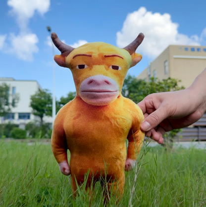 "Niu Lai" character plush toy (movie merchandise)—a creative, abstract,  humorous hanging accessory.